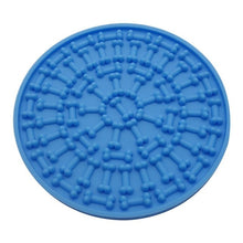 Load image into Gallery viewer, Dog Lick Pad For Pet Dog Washing Distraction Device Dog Bath Grooming Helper Pet Cat Dog Accessories
